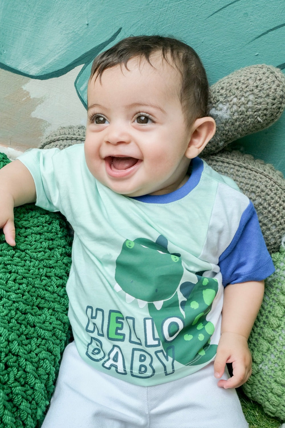 "hello baby" short-sleeved t-shirt