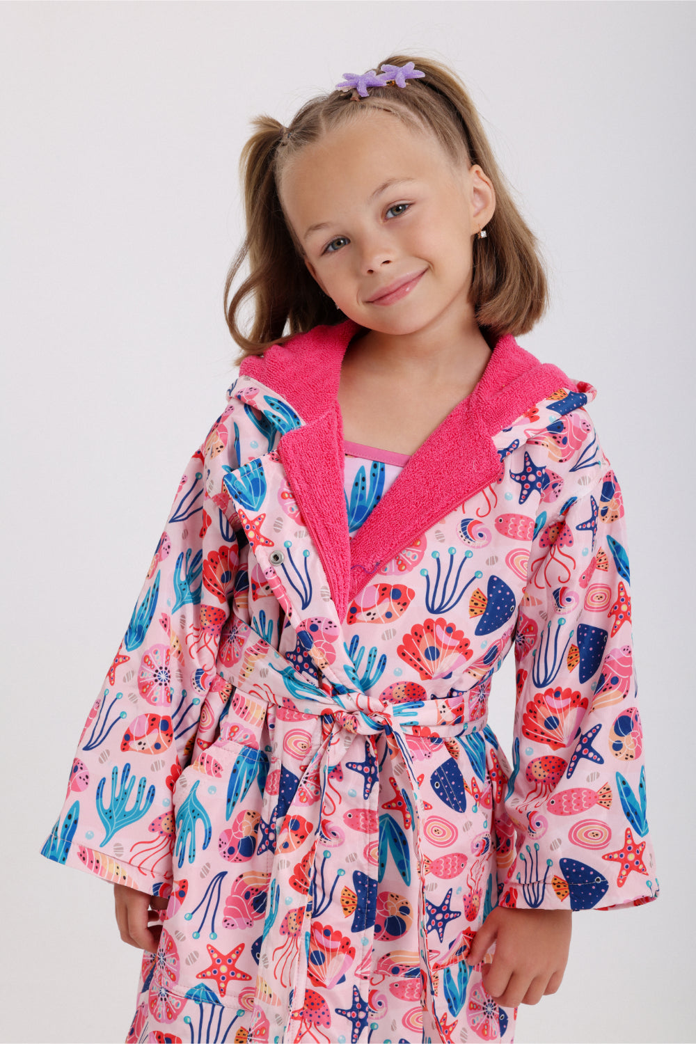 girls waterproof swim robe – pink with sea creatures print