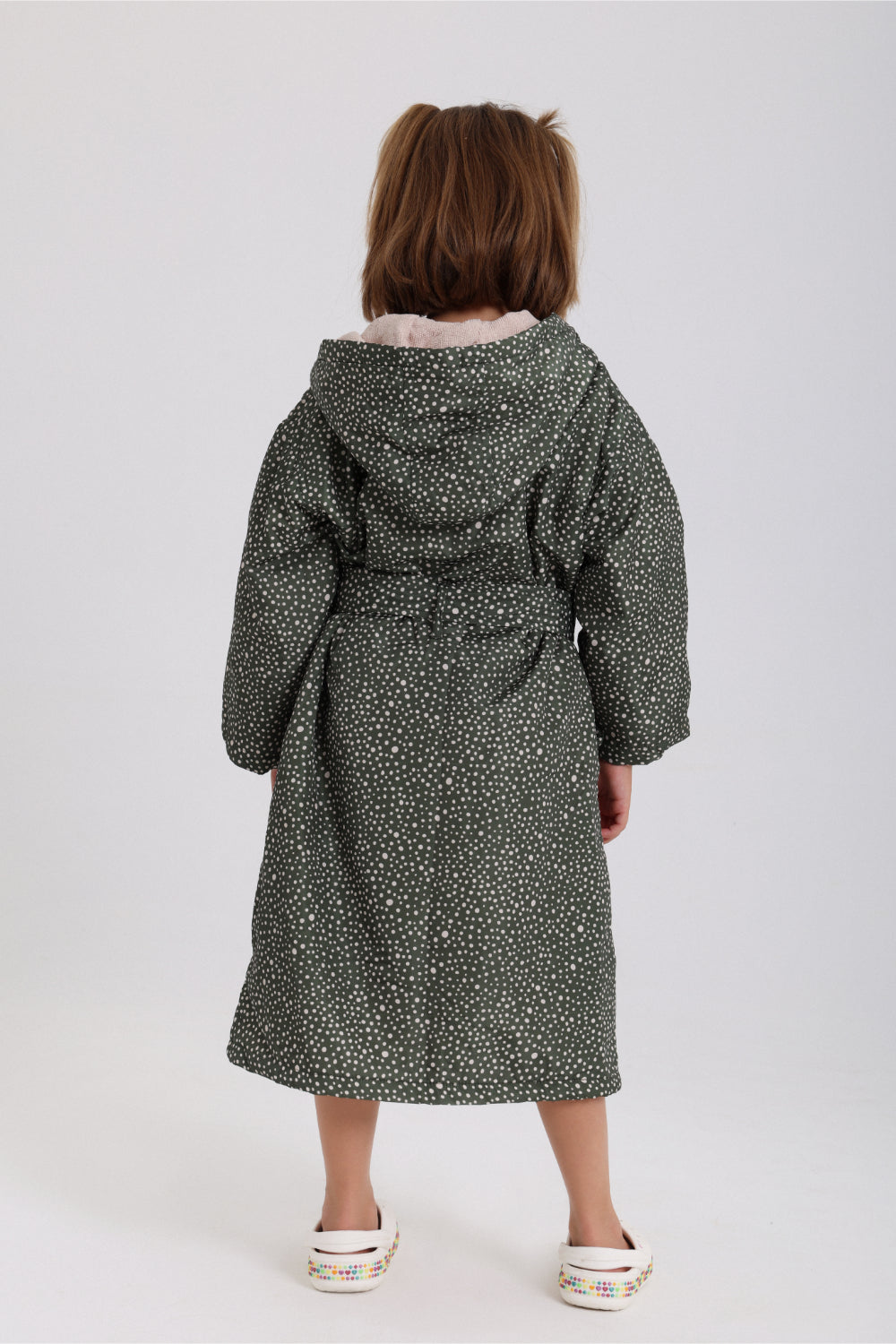 girls waterproof swim robe – olive with polka pattern