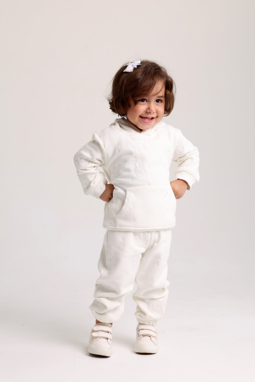 unisex cotton 2-piece outfit set – off-white with smiley faces