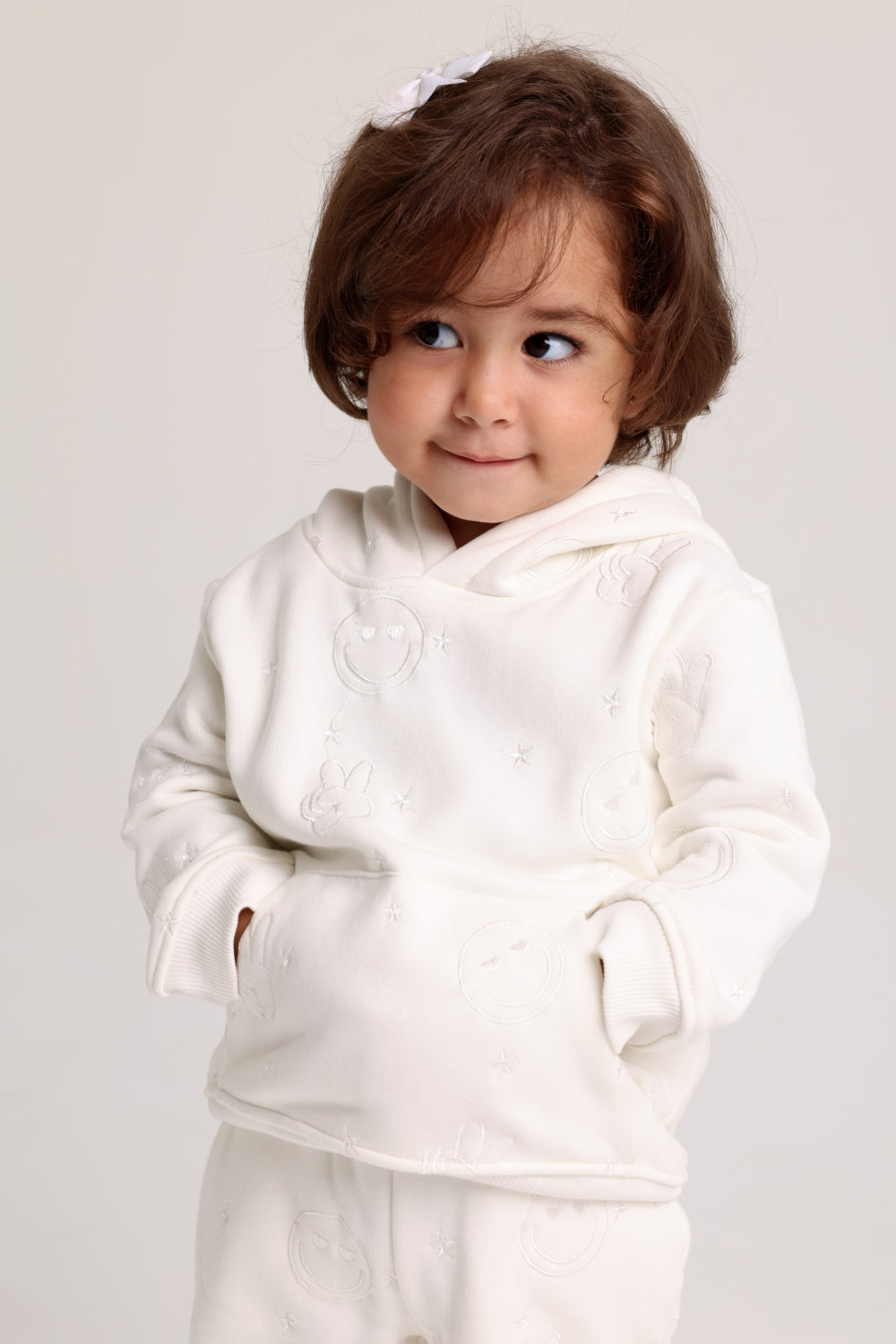 unisex cotton 2-piece outfit set – off-white with smiley faces