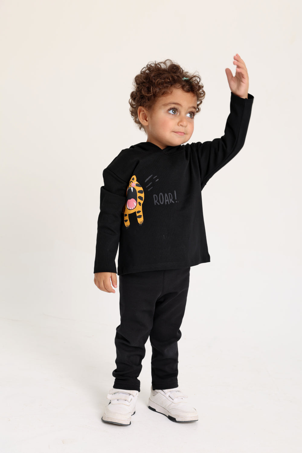 unisex cotton hooded t-shirt black with little tiger print