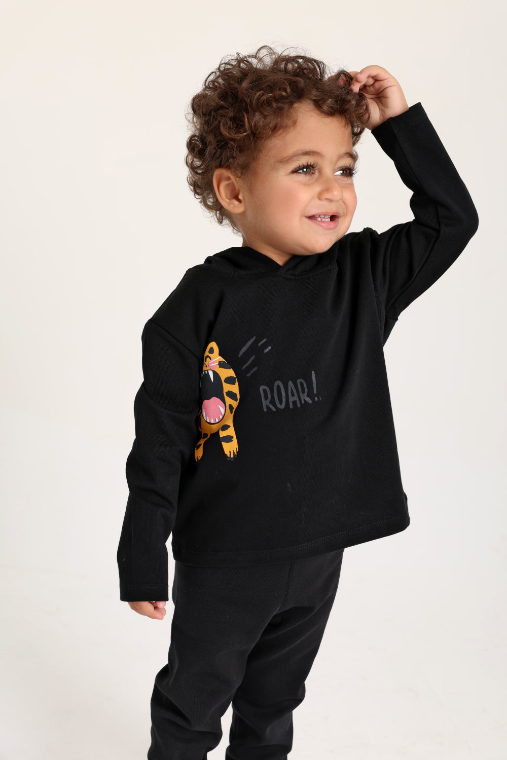 unisex cotton hooded t-shirt black with little tiger print