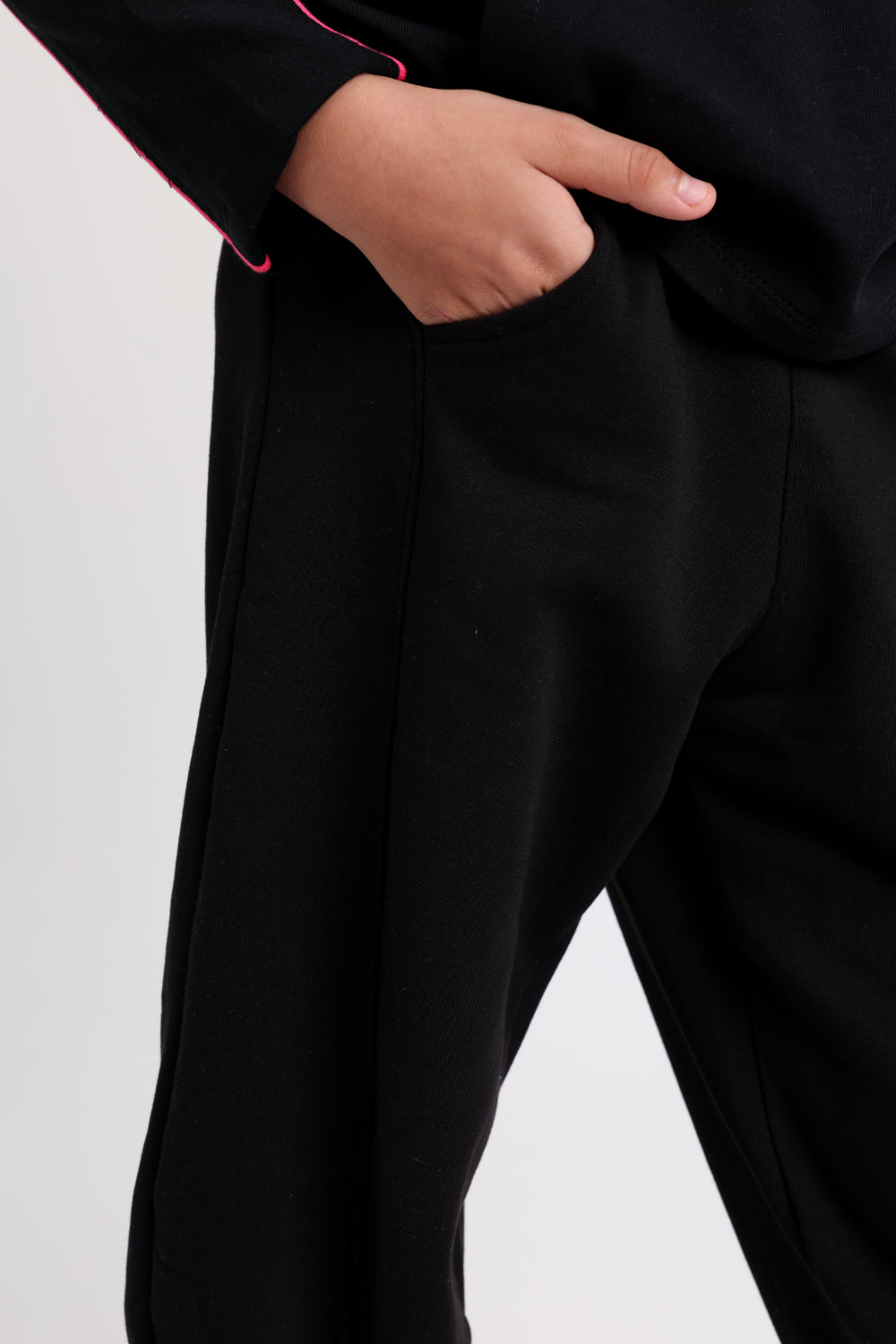 girls barrel fit pants – black