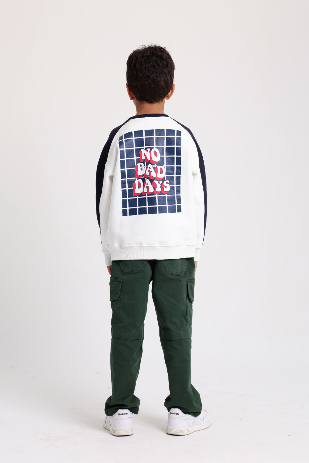 boys cotton sweatshirt – offwhite with "no bad days" print