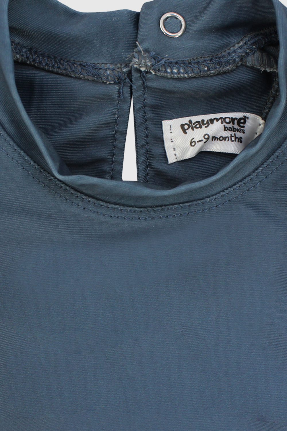 grey long sleeved rashguard