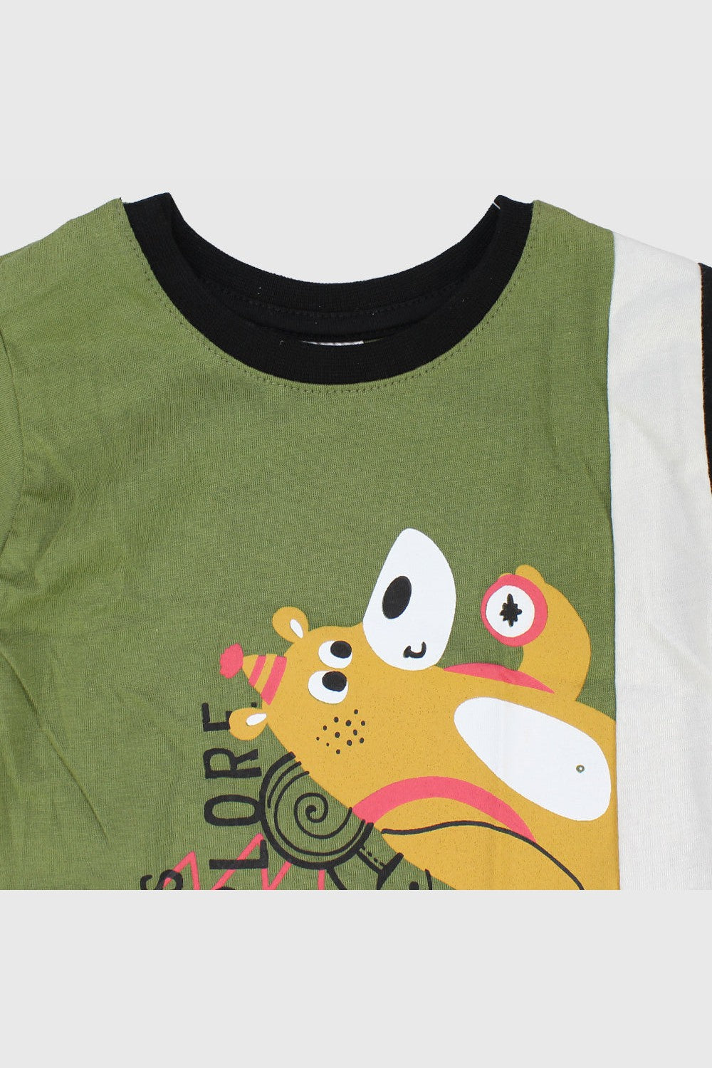 "let's explore" short-sleeved t-shirt