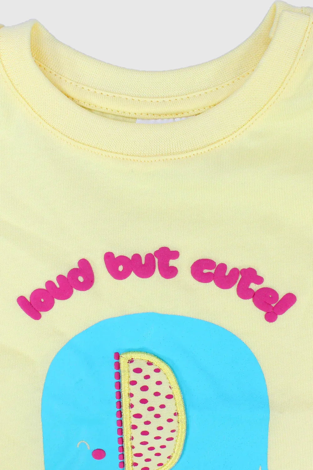 "loud but cute" short-sleeved t-shirt - playmore