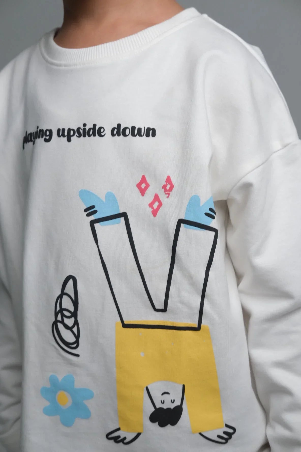unisex "playing upside down" long-sleeved t-shirt - playmore