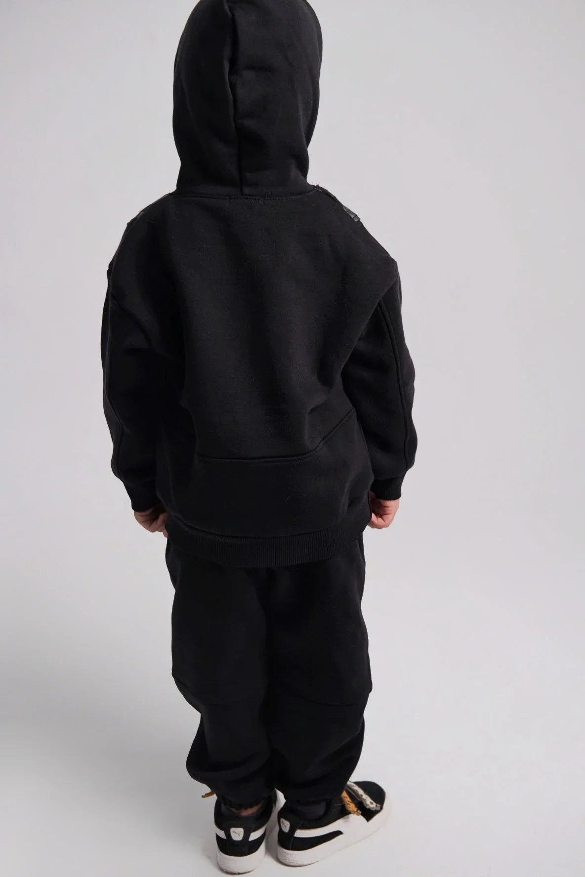 unisex "born to play" black long-sleeved hoodie - playmore