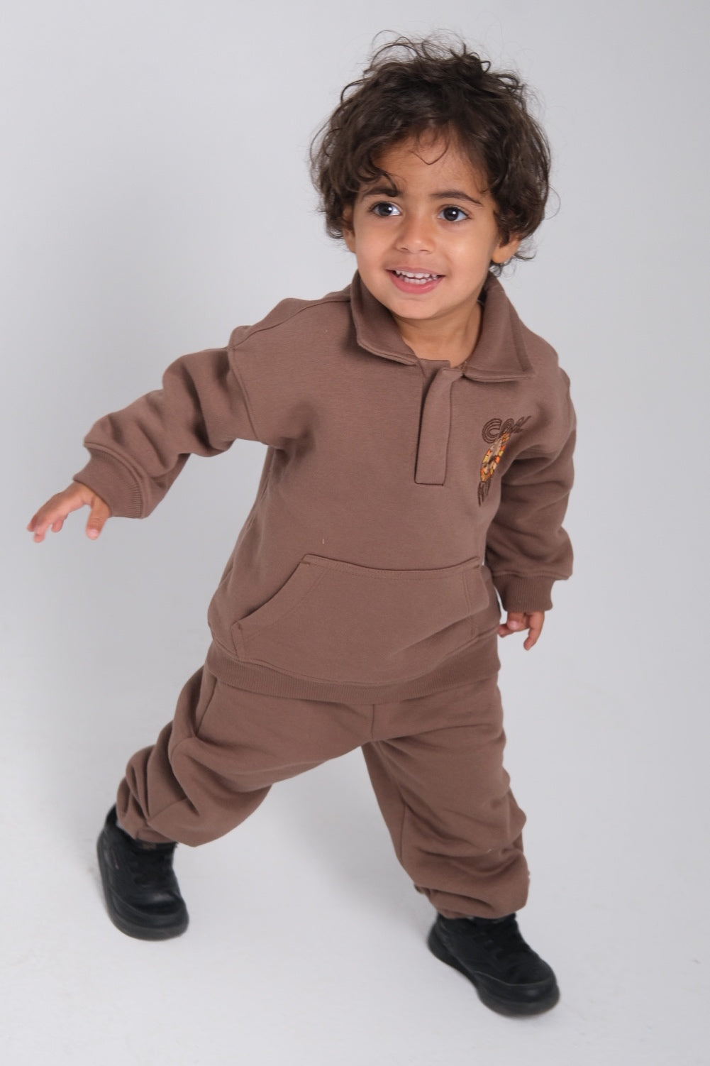 unisex "cool kid" brown 2-piece outfit set