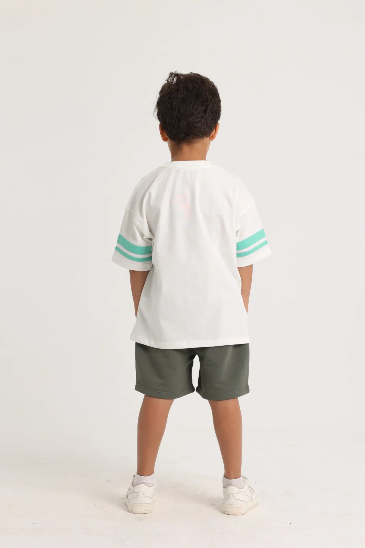 unisex kids cotton t-shirt – off-white "playing outdoors" - playmore