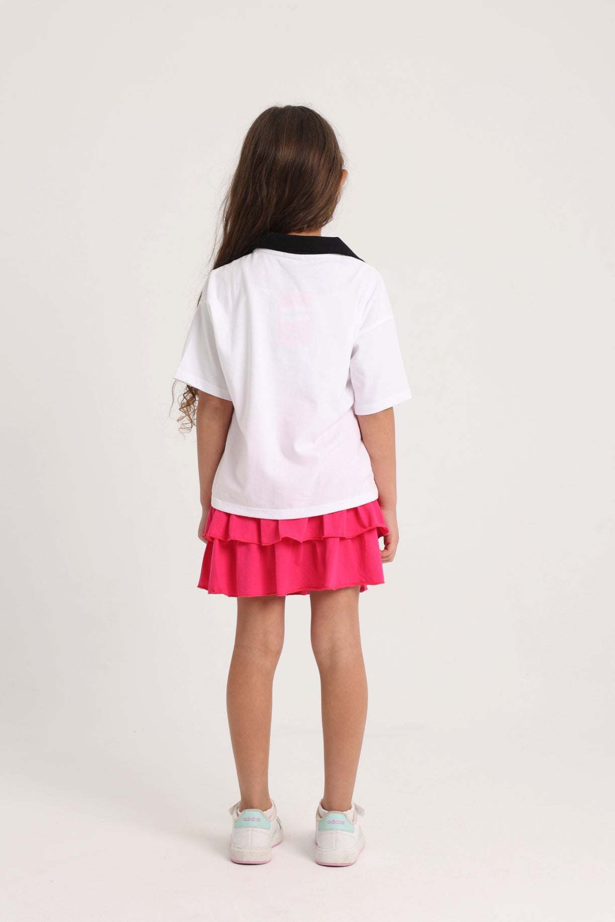 short sleeved cotton t-shirt – white "playing outdoors"