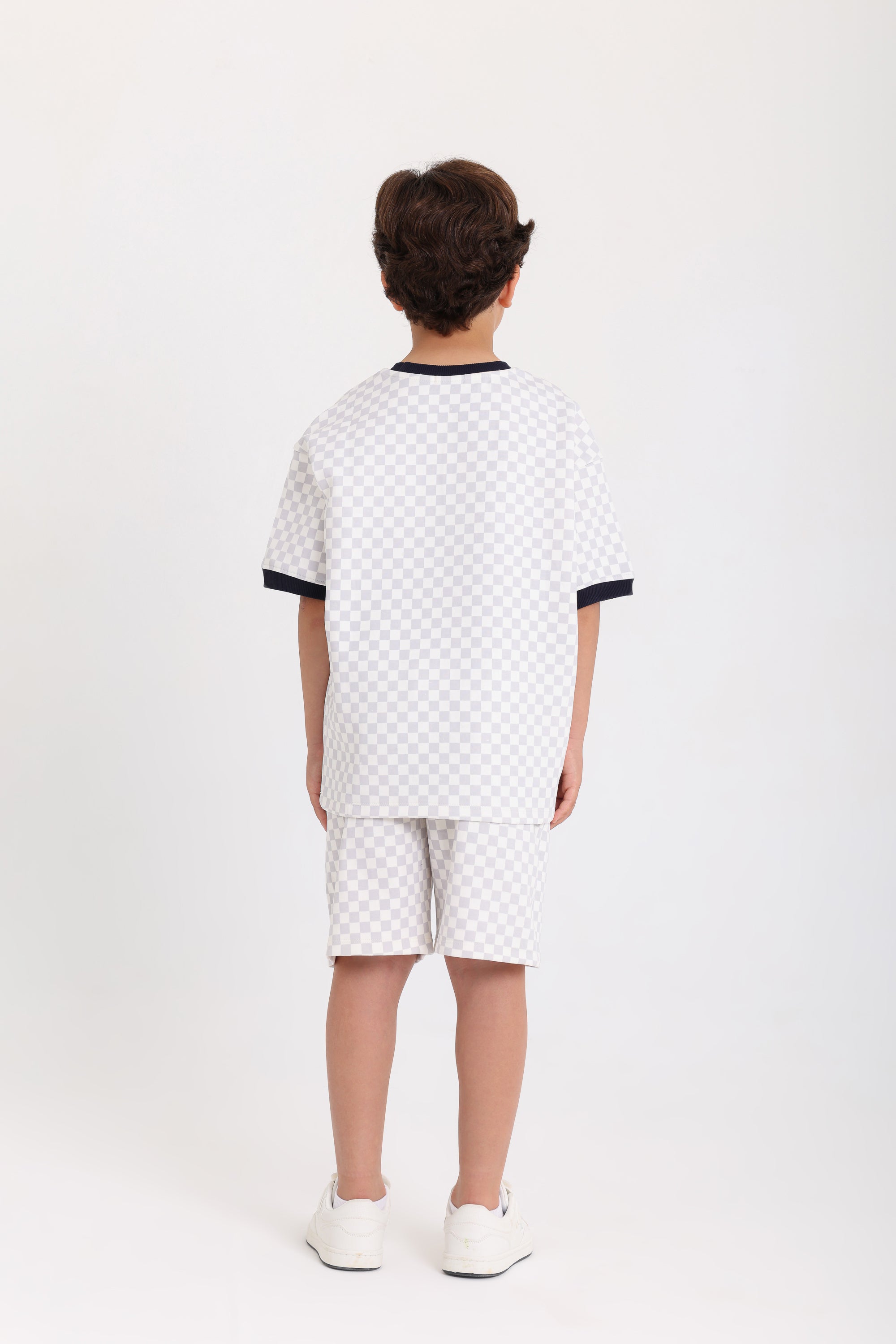 boys cotton outfit set – off-white & grey with "good days on repeat" print