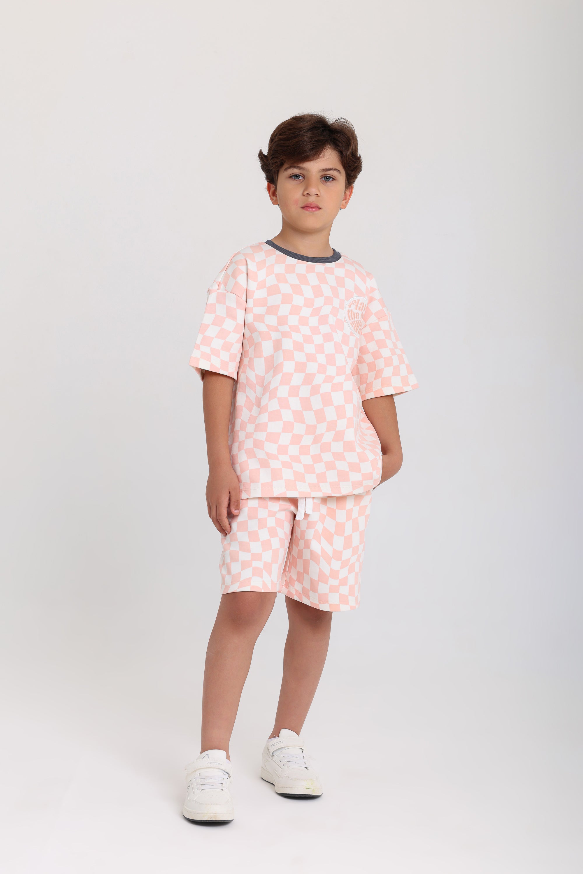 boys cotton outfit set – off-white & salmon with "play the day away" embroidery