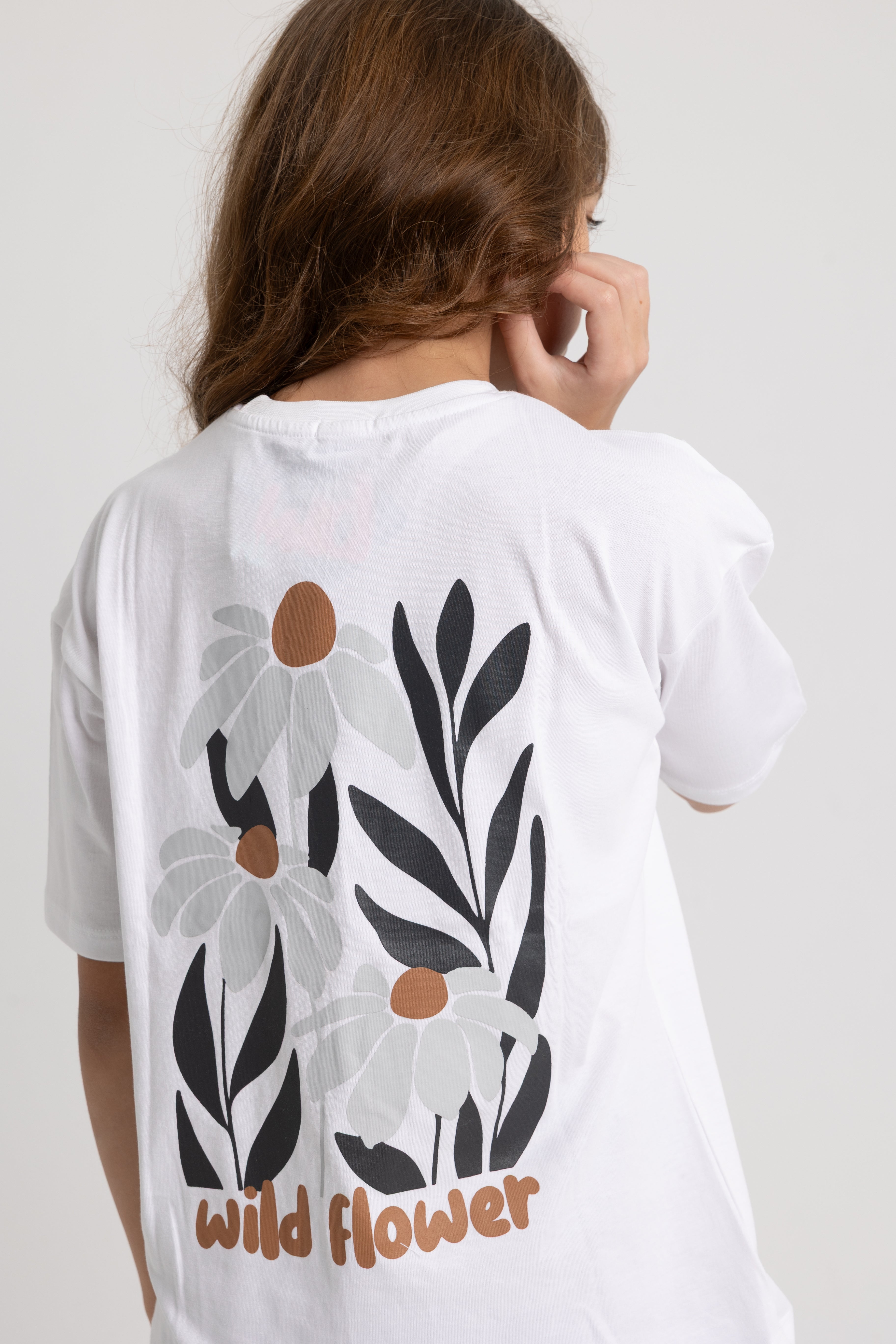 "wild flower" short-sleeved t-shirt – white