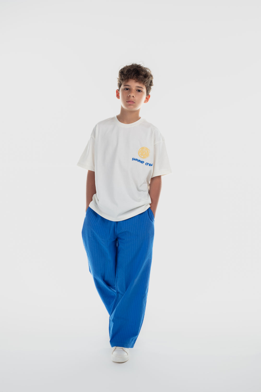 unisex cotton t-shirt – offwhite with "summer crew" print