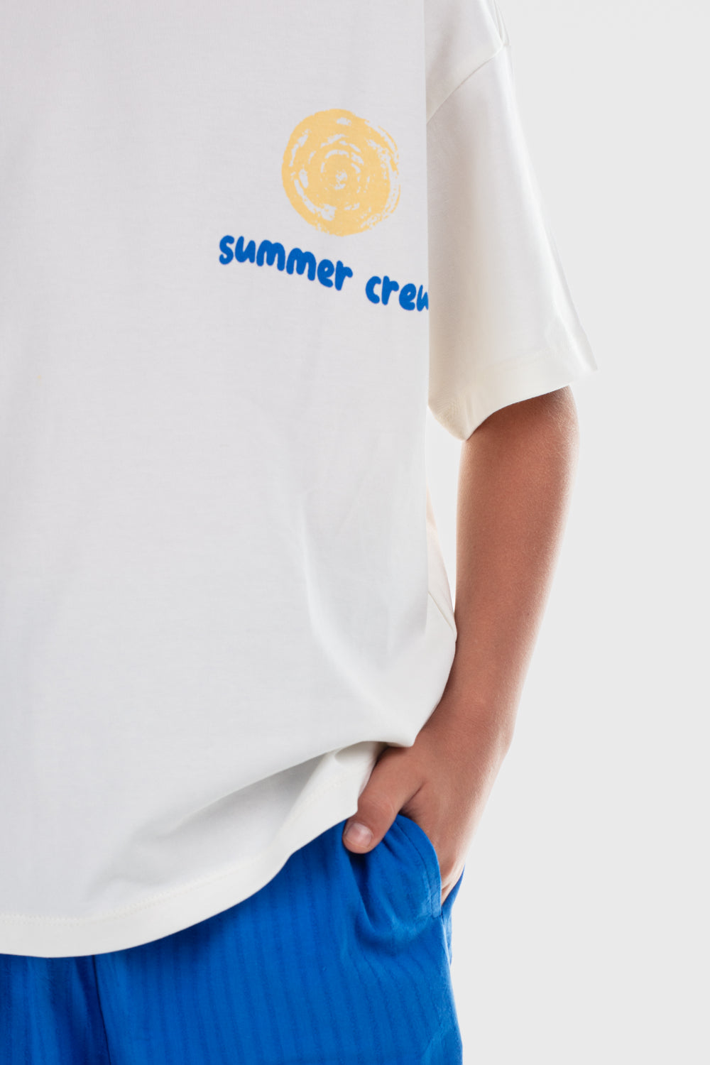 unisex cotton t-shirt – offwhite with "summer crew" print