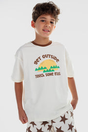 boys cotton t-shirt – offwhite with "get outside" print