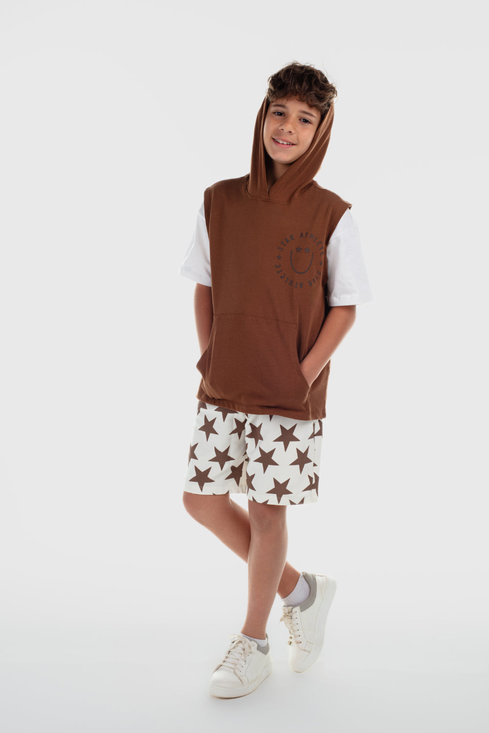 boys cotton shorts – off-white with stars print