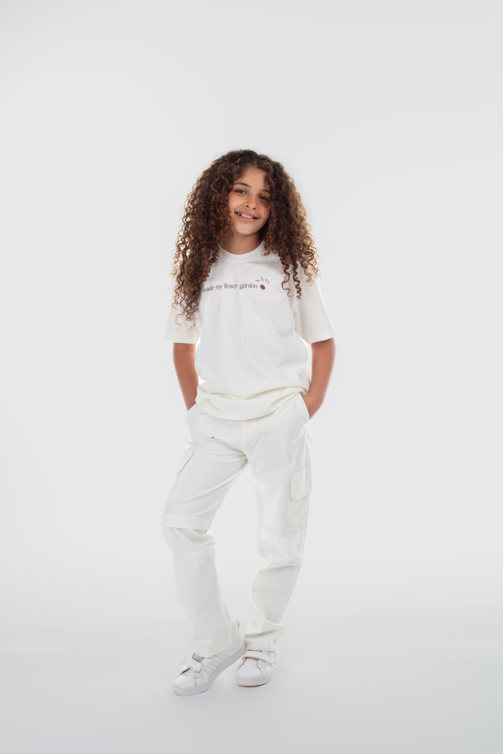 girls cotton t-shirt – offwhite "inside my flower garden" print