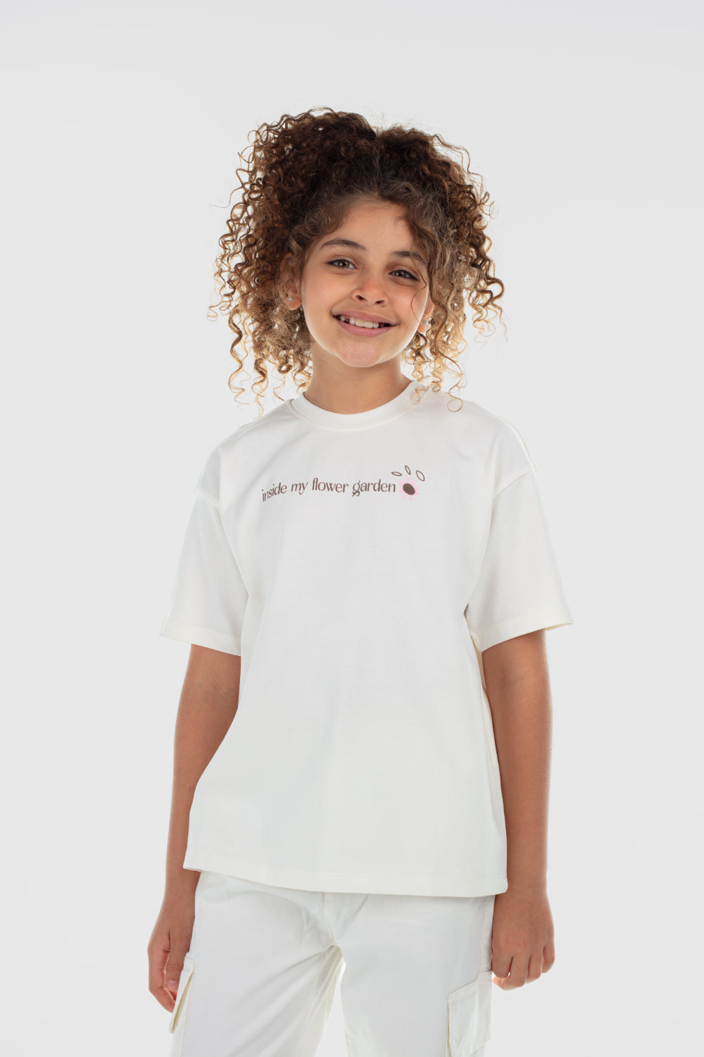 girls cotton t-shirt – offwhite "inside my flower garden" print