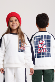 unisex cotton sweatshirt – offwhite with "no bad days" print