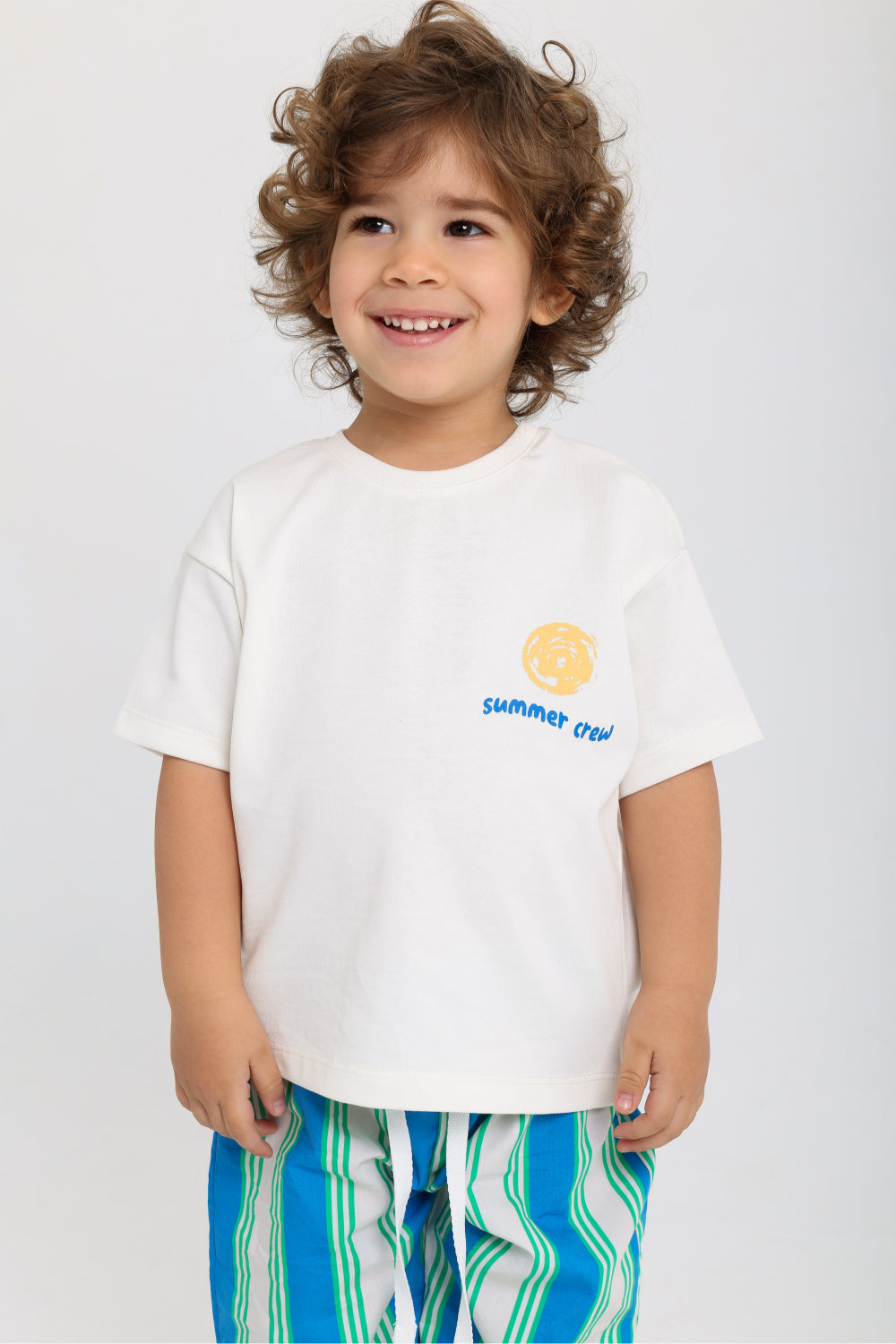 unisex baby cotton t-shirt – off-white with "summer crew" print
