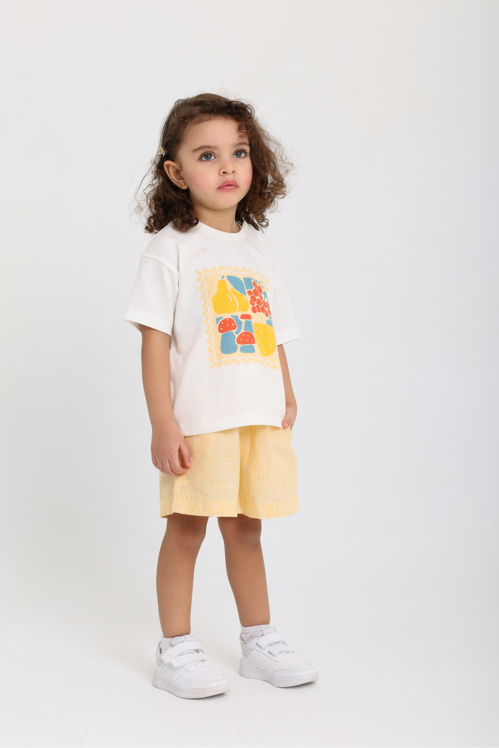 unisex baby cotton outfit set – off-white & yellow printed
