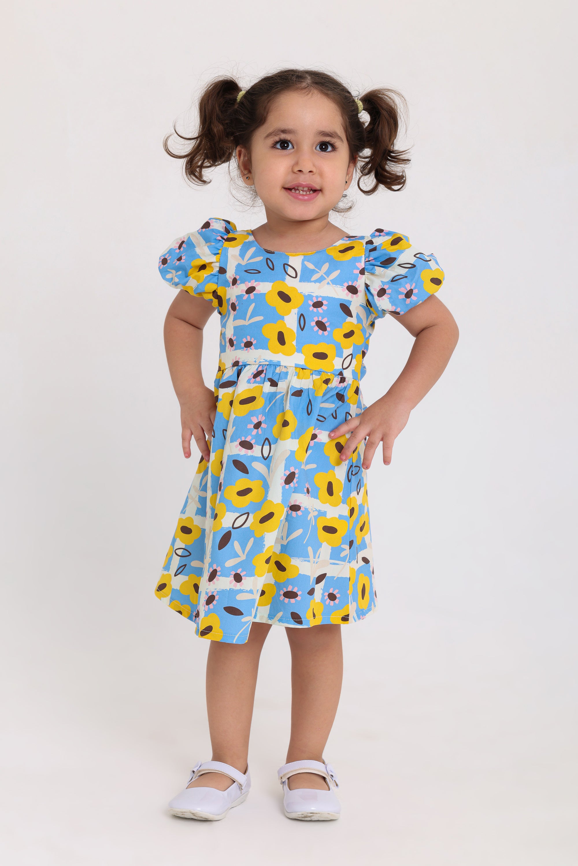 baby girls cotton sleeveless dress – baby blue & yellow with flowers print