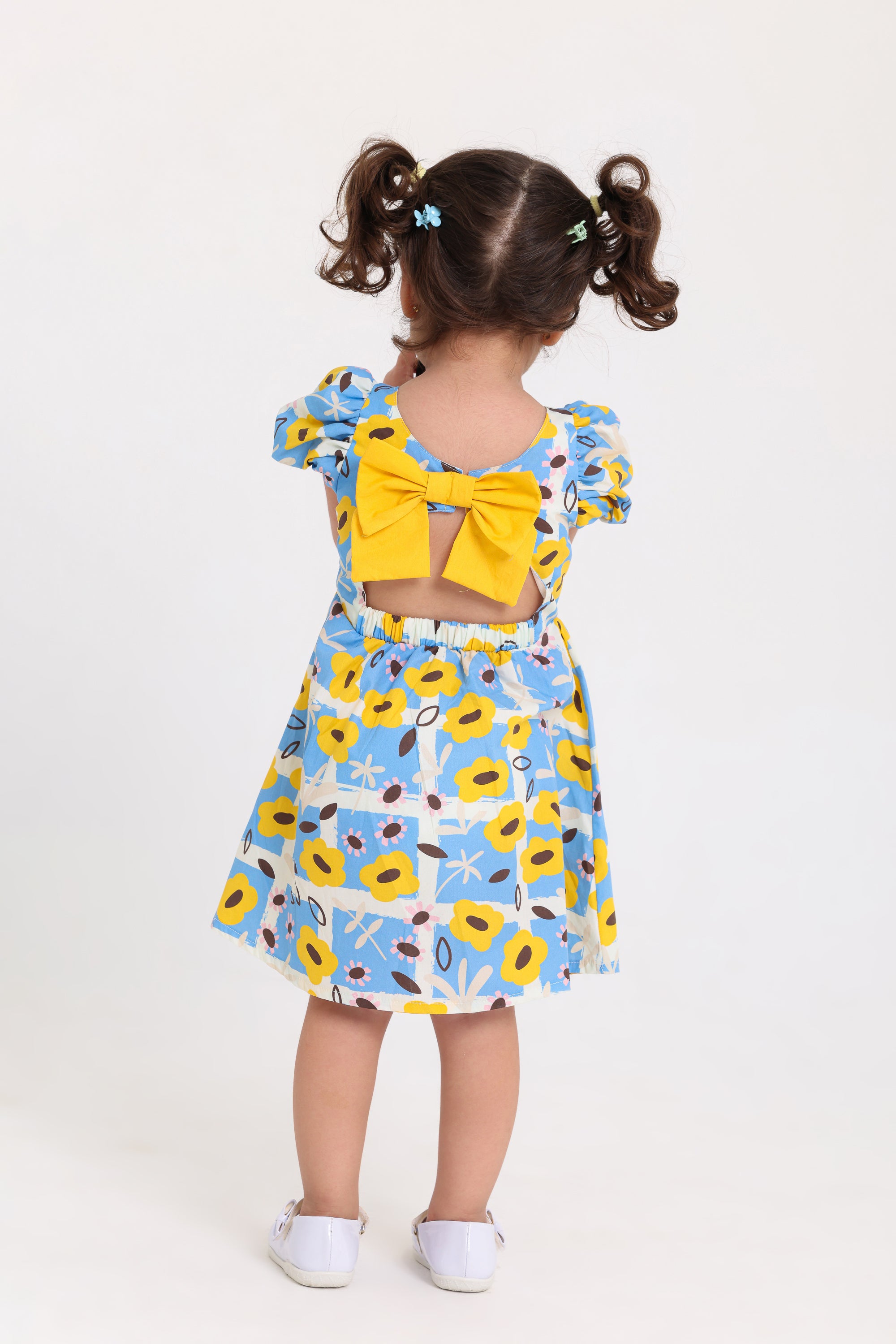 baby girls cotton sleeveless dress – baby blue & yellow with flowers print